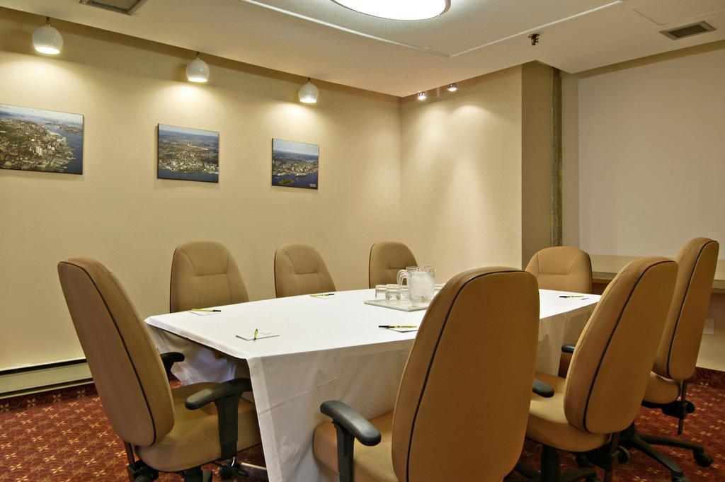 Dartmouth Oceanview Hotel Instalações foto